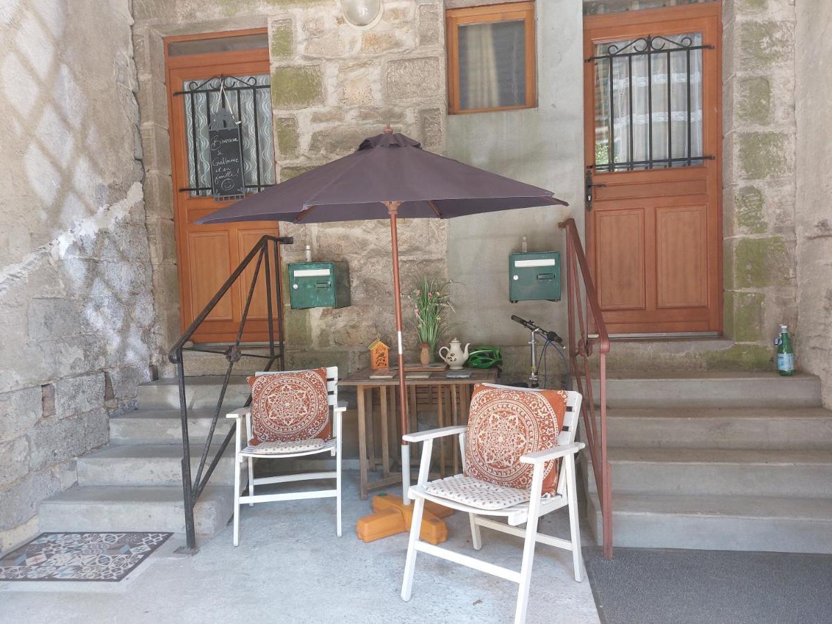 Chambre Familiale Treignac Exterior foto